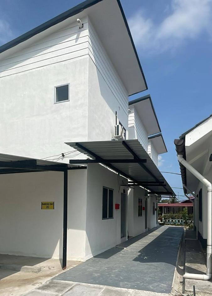 Inderapura Villa Free Parking シャー・アラム エクステリア 写真