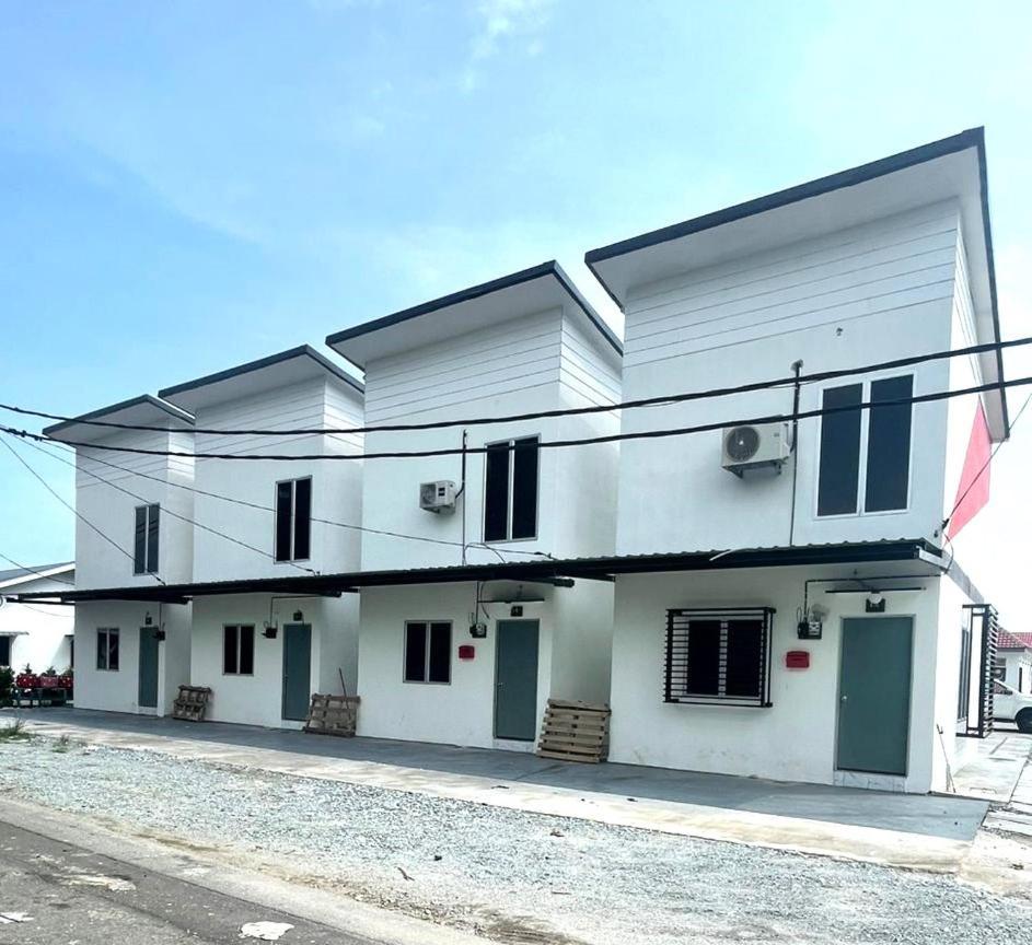 Inderapura Villa Free Parking シャー・アラム エクステリア 写真
