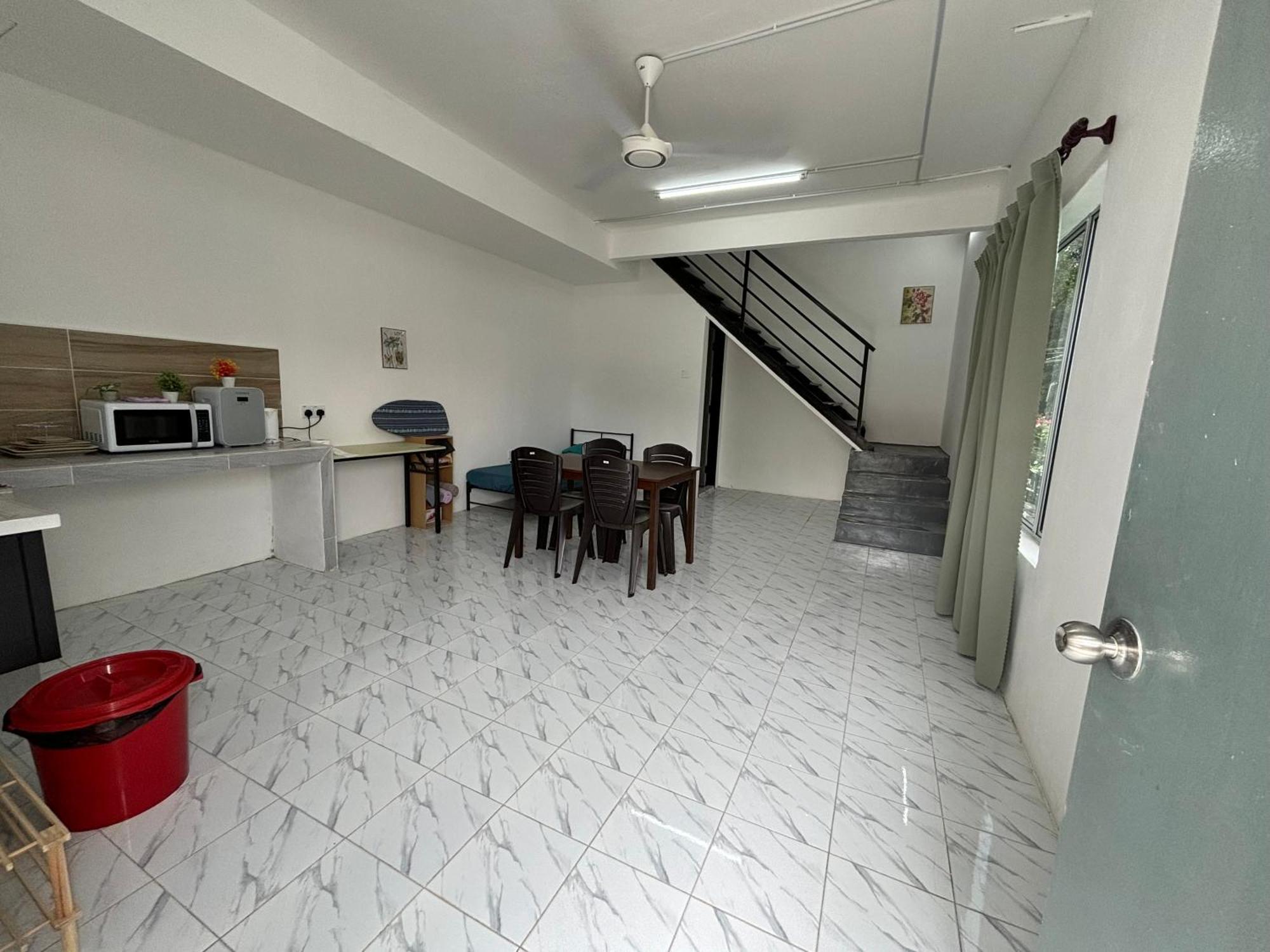 Inderapura Villa Free Parking シャー・アラム エクステリア 写真